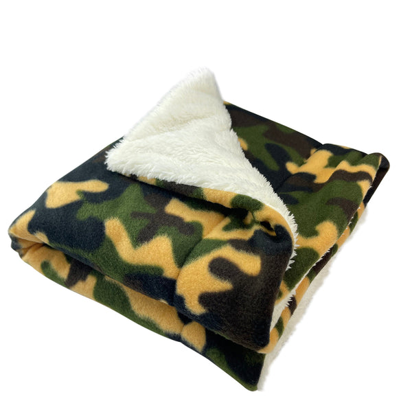Camouflage Cozy Fleece Plush Pet Blanket